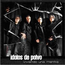 VIVIENDO UNA MENTIRA