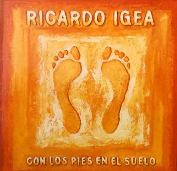 CON LOS PIES EN EL SUELO