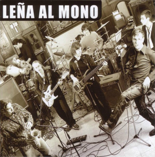 LEÑA AL MONO