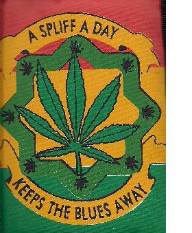 CARTERA A SPLIFF A DAY + CADENA