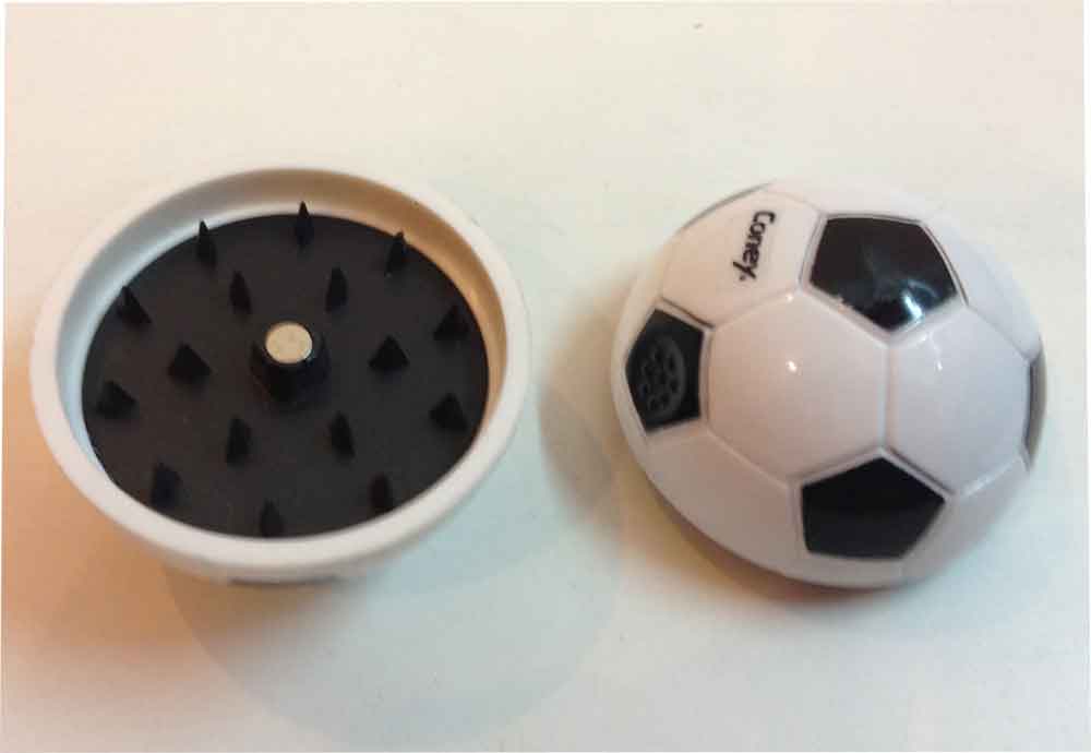 GRINDER PELOTA DE FUTBOL 2 PIEZAS IMAN 40mm